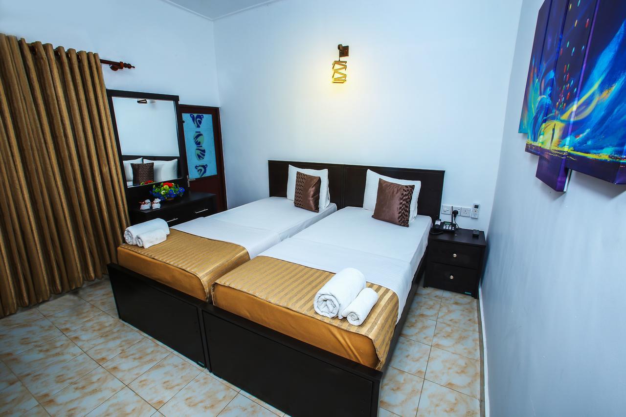 Jkab Park Hotel Trincomalee Εξωτερικό φωτογραφία